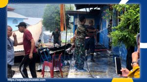 Babinsa 1313-02 Marisa Bersama Tim Gabungan Gerak Cepat Padamkan Kebakaran Besar di Pohuwato