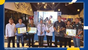 Pohuwato Pimpin Produktivitas Gorontalo, Terima Trophy Siddhakarya 2024 dari Gubernur