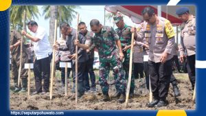 Danrem 133/NW Brigjen TNI Hari Pahlawantoro Hadiri Penanaman Bibit Jagung Simbolis di Gorontalo