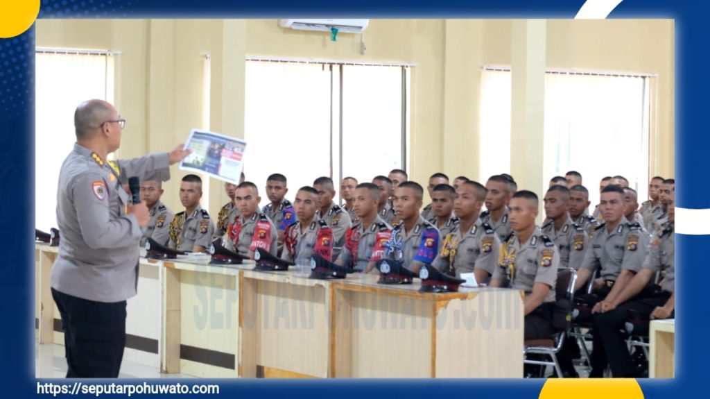 Berikan Pembekalan, Kombes Rudi Hariyanto Ajak Siswa SPN Batudaa Bangun Kerja Sama dengan Masyarakat