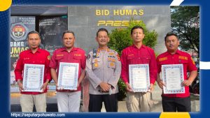 Dinilai Punya Dedikasi Luar Biasa, Humas Polda Gorontalo Diganjar Penghargaan oleh Kapolda