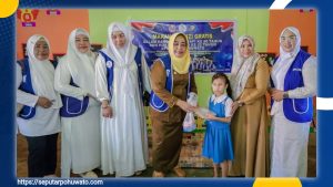 IWAPI Gorontalo Rayakan HUT ke-50 dengan Bagikan Makanan Bergizi Gratis di Pohuwato