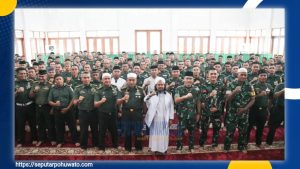 Ustadz Abdurrahman Bin Al Banjari Isi Tausiah Ramadhan di Korem 133/NW