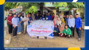 Dari Aksi Rakyat Penambang dan Karang Taruna Pohuwato Bagi-bagi Makanan Berbuka Puasa, Perputaran Ekonomi Masyarakat Ikut Terbantu