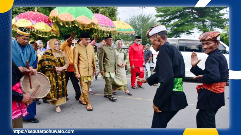 Pemda Pohuwato Rampungkan Safari Ramadan, Prosesi Adat Mopotilolo Warnai Kunjungan Terakhir