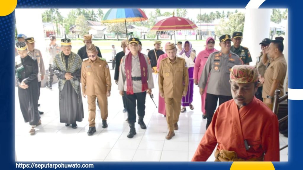Kapolres Pohuwato AKBP Busroni Jalani Prosesi Mopotilolo, Ini Harapan Pemerintah Daerah
