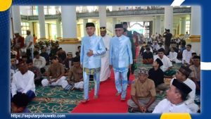 Khidmat, Bupati dan Wabup Pohuwato Ikuti Salat Idulfitri Bersama Ratusan Jemaah Masjid Agung Baiturrahim