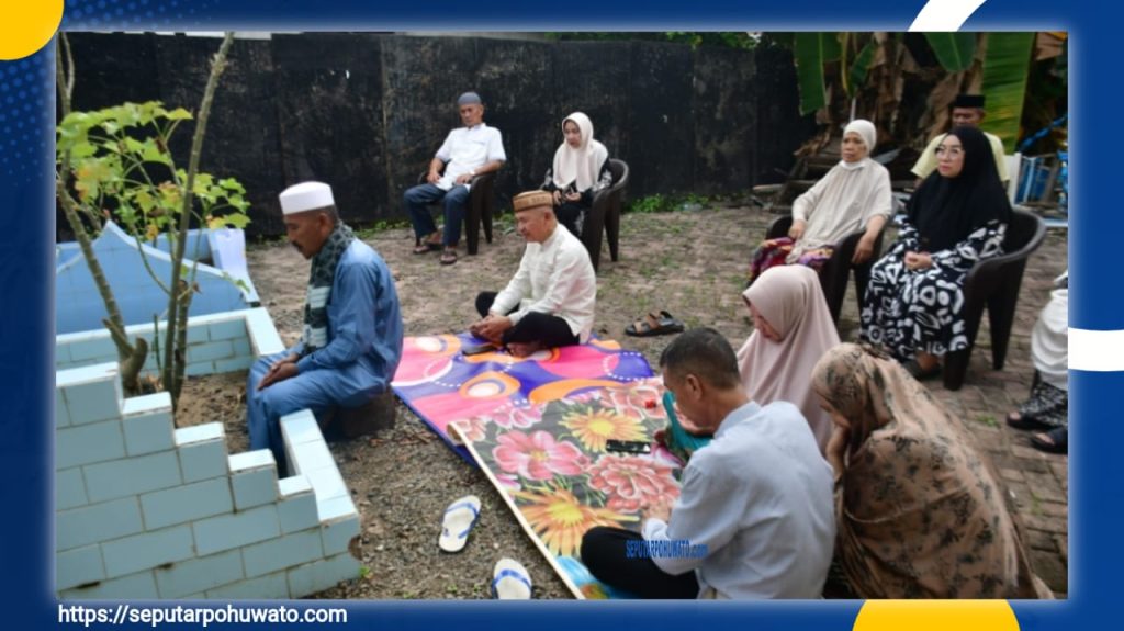 Bupati Saipul Mbuinga dan Keluarga Berziarah, Wujud Bakti kepada Orang Tua