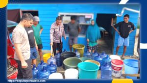 Wujud Polisi Mopiyohu, Polres Pohuwato Bantu Air Bersih untuk Masyarakat