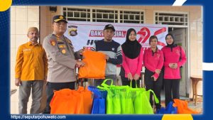 Solidaritas Polri untuk Rakyat, Polres dan Bhayangkari Pohuwato Bantu Korban Banjir di Dua Kecamatan