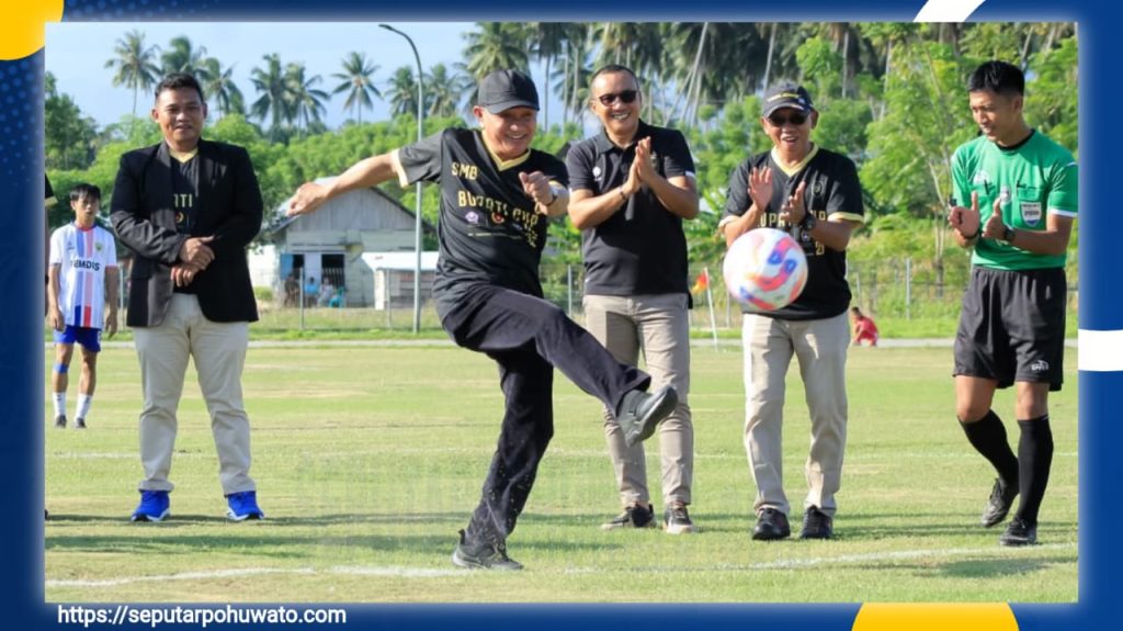 Gaya Hernan Crespo ala Saipul Mbuinga Warnai Pembukaan Bupati Cup 2025