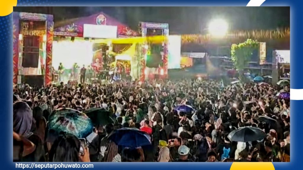 Hujan Tak Surutkan Antusias Warga, Festival Pohon Cinta 2025 Berakhir Spektakuler