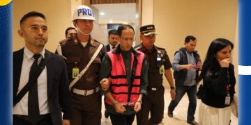 Mantan Menteri Pendidikan dan Kebudayaan Ristek Nadiem Makarim Kenakan Rompi Pink Kejagung (Foto: Wartakotalive)