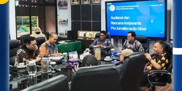 Suasana pertemuan antara Pengurus DPP PJS dengan pimpinan FDIKOM UIN Syarif Hidayatullah Jakarta, Kamis (04/05/2025).