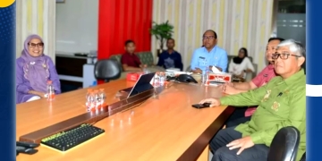 Rapat Koordinasi yang dipimpin Sekdaprov Sofian Ibrahim tentang Kesesuaian Tata Ruang untuk pembentukan 22 KODAM baru di jajaran TNI AD tahun anggaran 2025 - 2029 secara daring. (Foto: Kominfotik)