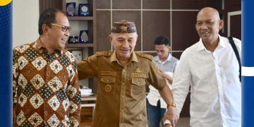 Silaturahmi dan diskusi investasi, Bupati Saipul Mbuinga bersama Wabup Iwan Adam sambut hangat kunjungan Danny Pomanto di Pohuwato, Selasa (30/09/2025)