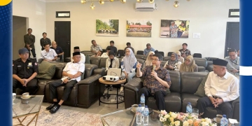 Direktur Jenderal (Dirjen) Kawasan Pemukiman, Kementerian Perumahan dan Kawasan Pemukiman RI, Ir. Fitrah Nur, M.Si, saat melakukan kunjungan kerja ke Pohuwato, Jum'at (03/10/2025).