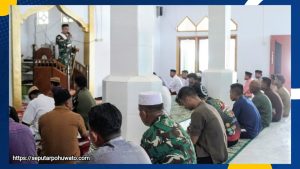 Masya Allah! Tentara Ini Jadi Khatib Jumat di Tengah Tugas, Pesannya Bikin Jamaah Menangis
