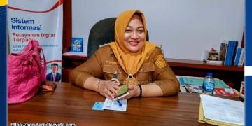 Plt Kepala Dinas Pendidikan dan Kebudayaan Kabupaten Pohuwato Fitriyani H Lasantu, saat menyampaikan Inpres nomor 7 Tahun 2025 tentang percepatan pembangunan dan revitalisasi sekolah, Selasa (28/10/2025)