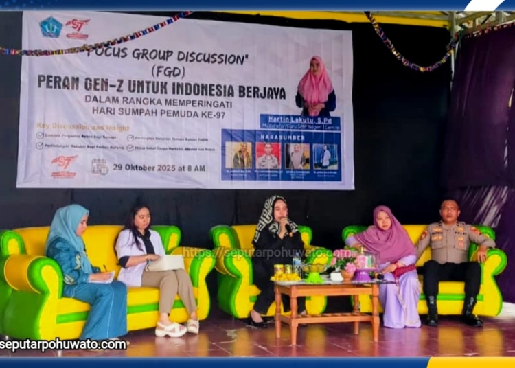 Kegiatan Focus Group Discussion (FGD) yang berlangsung meriah di aula SMP Negeri 1 Lemito, dengan mengusung tema besar “Peran Gen Z untuk Indonesia Berjaya”