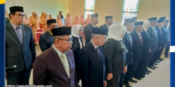 Prosesi Pelantikan dan Pengambilan Sumpah Jabatan 22 Pimpinan Tinggi Pratama Pohuwato, di Ruang Rapat Gunung Pani, Selasa (11/11/2025)