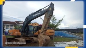 Excavator Hyundai Disergap Tengah Malam, Dua Pria Ditangkap Polisi di Lokasi PETI Pohuwato