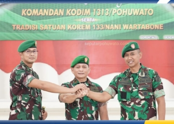 Acara serah terima jabatan Dandim 1313/Pohuwato dari Letkol Inf Madiyan Surya, kepada Letkol Arm Fiat Suwandana, di Makorem 133/NW. (Kaleb)