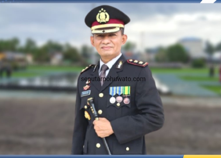 Agus Widodo semasa menjabat Kapolres Pohuwato (Foto: dok. ReadId)