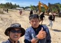 YR Team terus menggenjot pengerukan sungai Desa Hulawa pasca banjir melanda wilayah tersebut