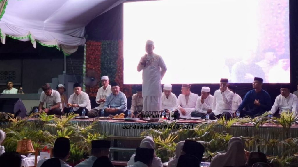 Dandim 1313/Pohuwato Hadiri Tabligh Akbar Isra Mi’raj di Masjid As-Syahadah, Dihadiri 2.300 Jamaah