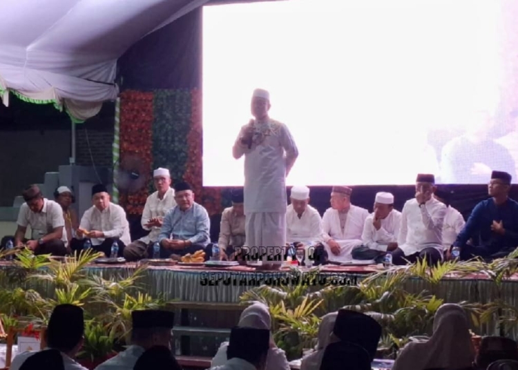 Dandim 1313/Phw Letkol Arm Fiat Suwandana saat menghadiri Tabligh Akbar peringatan Isra Mi’raj Nabi Muhammad SAW 27 Rajab 1447 Hijriah yang digelar di Masjid As-Syahadah, Desa Bumbulan, Kecamatan Paguat, Kabupaten Pohuwato, Minggu (18/01/2026) malam.