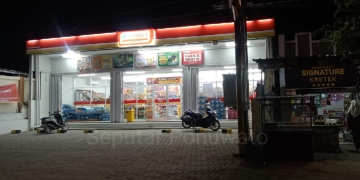 Salah satu retail Alfamart yang buka 1 × 24 jam, di Kecamatan Duhiada'a (Foto: Istimewa)