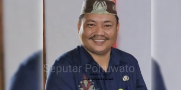 Kepala Dinas Perindustrian, Perdagangan, Koperasi dan UKM (Perindagkop UKM) Pohuwato, Ibrahim Kiraman. (Sumber Foto: FB)