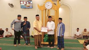 Serahkan Paket Ramadan, Wabup Iwan: Jangan Lihat Nominalnya, Lihat Keikhlasannya