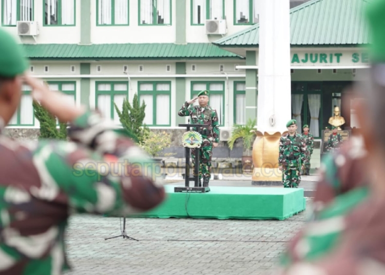 Kepala Staf Korem (Kasrem) 133/NW Kolonel Inf Parsaoran Sirait, ketika bertindak sebagai Inspektur Upacara Bendera 17-an Bulan Mei 2026, Senin (18/06/2026).