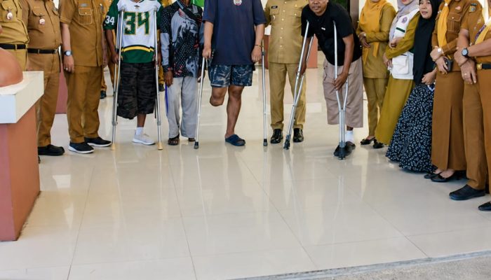 Program ATENSI Kemensos Hadir di Pohuwato, Lima Penyandang Disabilitas Diberangkatkan Pasang Kaki Palsu