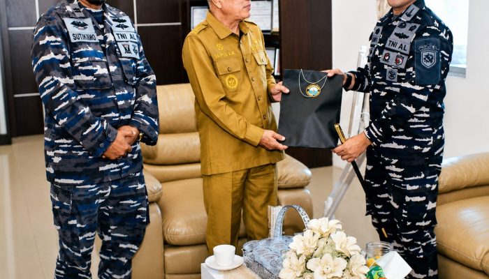 Bahas Penguatan Keamanan Pesisir Pohuwato, Bupati Saipul Terima Kunjungan Danlanal Gorontalo