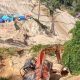 Excavator Tergelincir, Tebing Tambang Longsor dan Timbun 3 Penambang di PETI Tomula Pohuwato