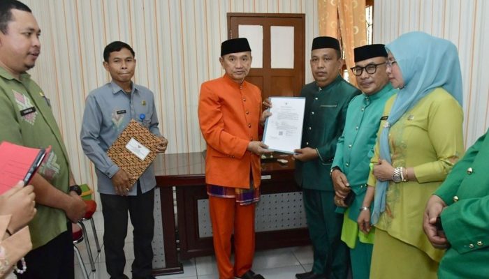 Iswan Gau Resmi Jabat Plt Camat Buntulia, Bupati Saipul Titip Pesan Ini